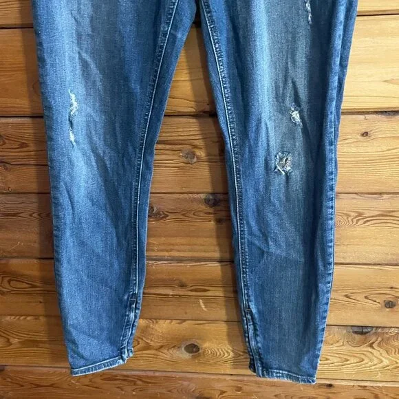 Pistola Jeans High Rise I’m Straight Medium Wash Distressed Size 31 - Picture 8 of 11